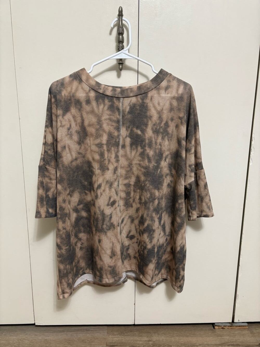 Hopely Brown Tie Dye Short Sleeve Crewneck Top Woman Medium NWOT